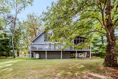 Radiant Mountain Vacation Rental Oasis near Potomac River in West Virginia - glamping.directory