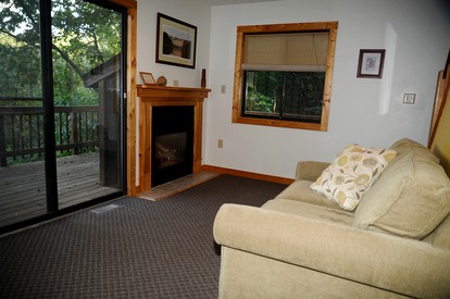 Mountain Getaway Cabin and Private River Access near Luray, Virginia - Rileyville, Virginia - glamping.directory