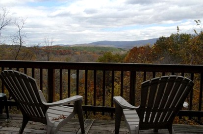 Mountain Getaway Cabin and Private River Access near Luray, Virginia - Rileyville, Virginia - glamping.directory