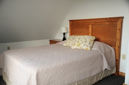 Mountain Getaway Cabin and Private River Access near Luray, Virginia - Rileyville, Virginia - glamping.directory