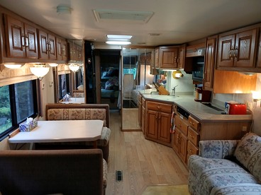 Secluded Nature Escape with Hiking Access & Cozy Evenings in Blairsville, Georgia - Blairsville, Georgia - glamping.directory