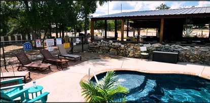 Lovely Log Cabin Rental for Four near San Antonio Texas - Pipe Creek, Texas - glamping.directory