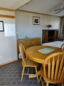 Comfy Vacation Rental with Wi-Fi and Kitchenette in Meadview, Arizona - Meadview, Arizona - glamping.directory