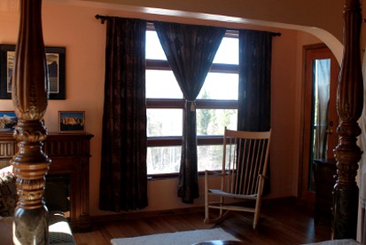 Charming Family-Friendly Cabin Rental with Beautiful Views in Talkeetna, Alaska - Talkeetna, Alaska - glamping.directory