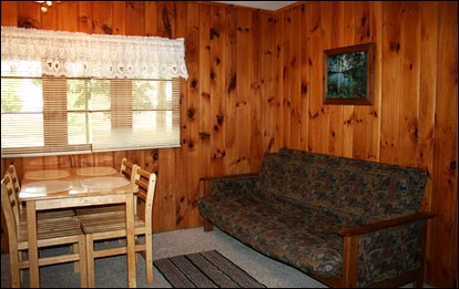 Rustic Four-Person Cabin Rental with Lake Views near Brainerd, Minnesota - Merrifield, Minnesota - glamping.directory