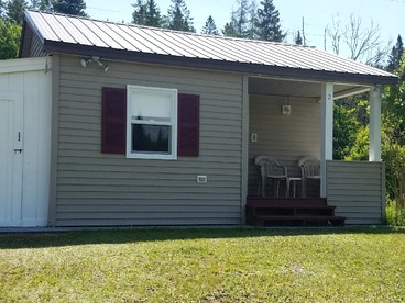 New Hampshire Cabin near Pittsburg, Ideal for a Vacation in Nature - glamping.directory