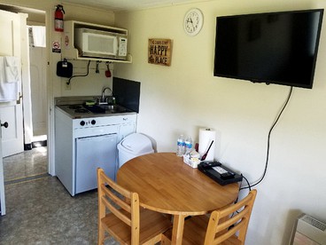 New Hampshire Cabin near Pittsburg, Ideal for a Vacation in Nature - Stewartstown, New Hampshire - glamping.directory