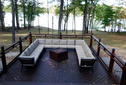 Secluded Waterfront Cabin Rental for Groups on Lake Barkley in Cadiz, Kentucky - Cadiz, Kentucky - glamping.directory