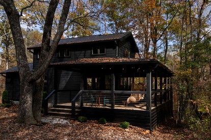 Secluded Cabin in the Woods in Monteagle, Tennessee - glamping.directory