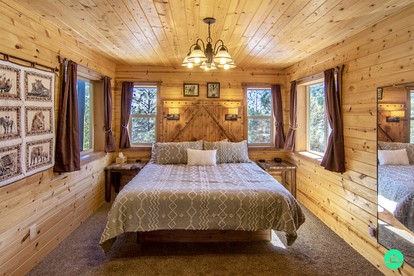 Western Town Retreat in Monticello, Utah - Monticello, Utah - glamping.directory