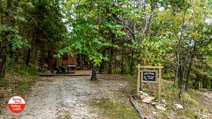 Lake Cozy Cabin Incredible for Water Sports in Miami, Oklahoma - Miami, Oklahoma - glamping.directory
