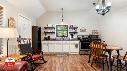 Lake Cozy Cabin Incredible for Water Sports in Miami, Oklahoma - Miami, Oklahoma - glamping.directory