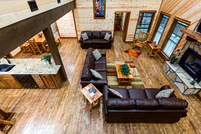 Family-Friendly Cabin Rental near Hochatown State Park in Broken Bow, Oklahoma - Broken Bow, Oklahoma - glamping.directory