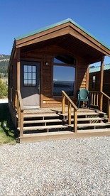 Beautiful Lakefront Cabin with Stunning Sights in Montana - West Yellowstone, Montana - glamping.directory