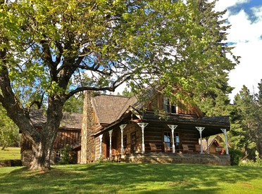 Charming Log Cabin Rental with Outdoor Grill near Gifford Pinchot National Forest - Trout Lake, Washington - glamping.directory