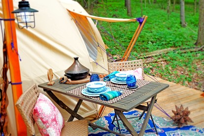 Beautiful Eco-Friendly Bell Tent with Fantastic Amenities for a Unique Glamping Escape near Fresno, Ohio - Fresno, Ohio - glamping.directory