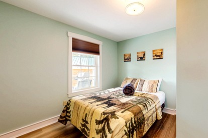 Idyllic Lakefront Cottage Haven Near Tussle Lagoon, Maine - Greenville, Maine - glamping.directory