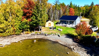 Idyllic Lakefront Cottage Haven Near Tussle Lagoon, Maine - Greenville, Maine - glamping.directory