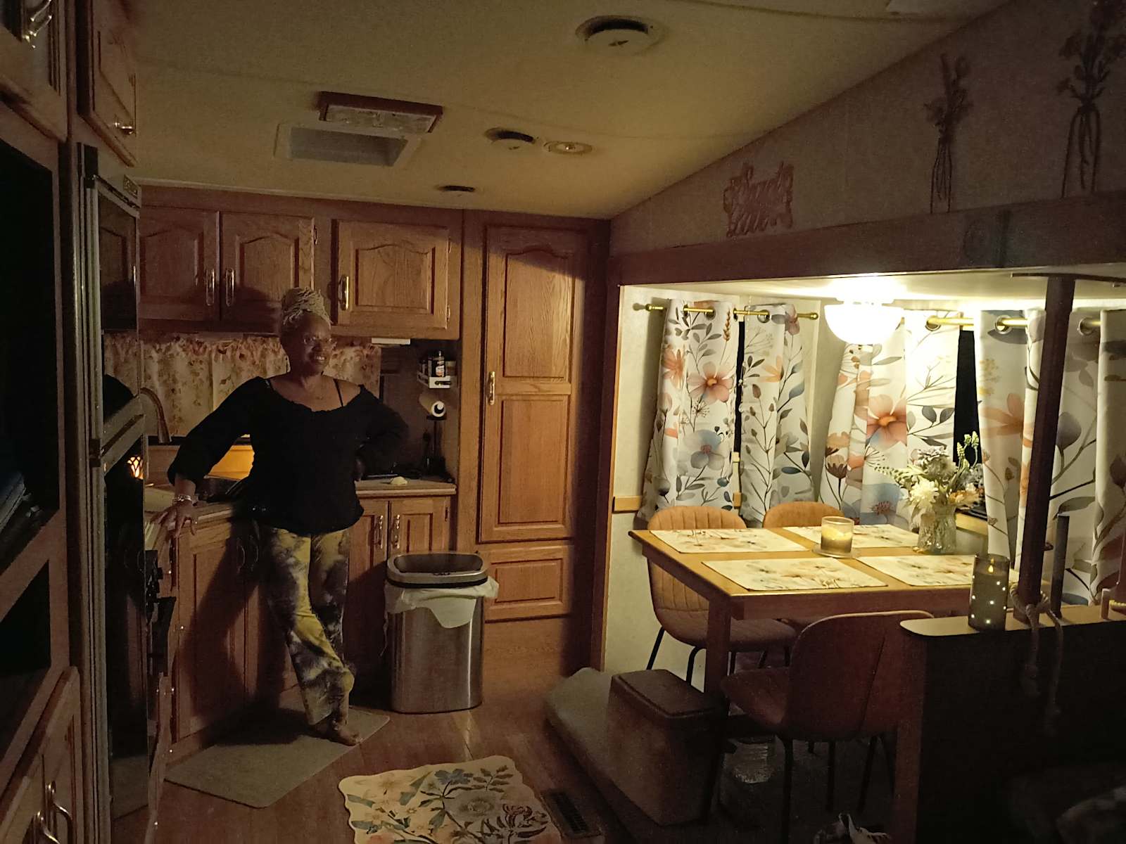 Serenity Trails Abode - Meadview, Arizona - glamping.directory