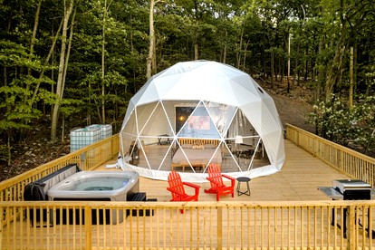 Stunning Dome with Barbecue and Hot-tub in Capon Bridge, West Virginia - glamping.directory