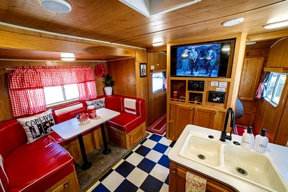 Bright Retro Family Trailer with Vintage Charm & Private Yard Near San Diego Attractions, El Cajon CA - El Cajon, California - glamping.directory