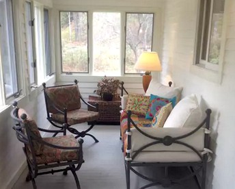Secluded Cabin with Gorgeous Views near Stockbridge in the Berkshires of Massachusetts - Stockbridge, Massachusetts - glamping.directory