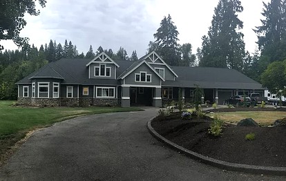 Riverfront Romantic Getaway Rental near Mount Pilchuck in Granite Falls, Washington - glamping.directory