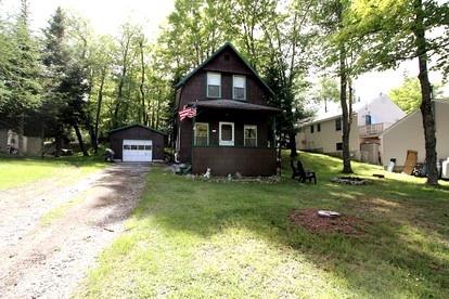 Outdoor Escape: Perfect Glamping Cabin for NY Adventure Seekers - glamping.directory