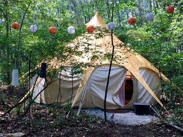 Luxury Camping Tent near Oaks Opening Preserve in Swanton, Ohio - New Marshfield, Ohio - glamping.directory
