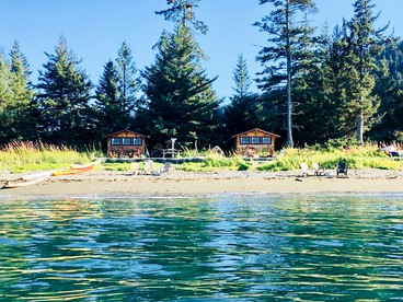 Stunning Alaska Vacation Getaway in Sweet One-Room Cabin on Kachemak Bay, Alaska - Seldovia, Alaska - glamping.directory