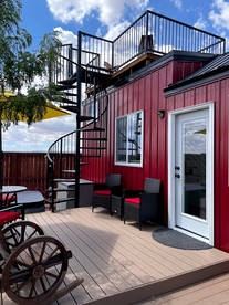 Stargazing Tiny Home with Private Deck & Hot Tub near Zion National Park, Apple Valley, Utah - Apple Valley, Utah - glamping.directory
