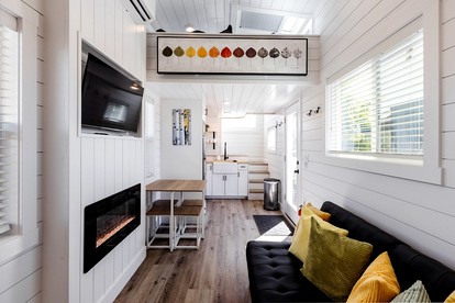 Stargazing Tiny Home with Private Deck & Hot Tub near Zion National Park, Apple Valley, Utah - Apple Valley, Utah - glamping.directory