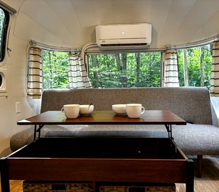 Waterfront, Pet Friendly Airstream near Lake George in the Adirondack, New York - Corinth, New York - glamping.directory