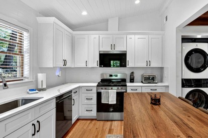 Spacious Riverfront Cabin with Private River Access Near Harpers Ferry | Harpers Ferry, West Virginia - Harpers Ferry, West Virginia - glamping.directory
