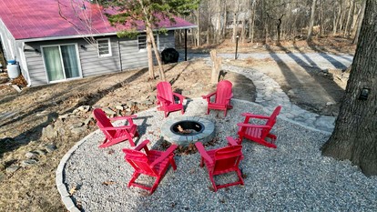 Spacious Riverfront Cabin with Private River Access Near Harpers Ferry | Harpers Ferry, West Virginia - Harpers Ferry, West Virginia - glamping.directory
