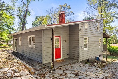 Spacious Riverfront Cabin with Private River Access Near Harpers Ferry | Harpers Ferry, West Virginia - Harpers Ferry, West Virginia - glamping.directory