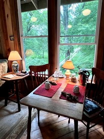 Charming Vacation Rental in a Barn on a Horse Farm near Afton Mountain in Virginia - Afton, Virginia - glamping.directory