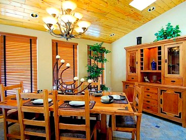 Spacious Cabin with Breathtaking Views near Rocky Mountain National Park, Colorado - Estes Park, Colorado - glamping.directory