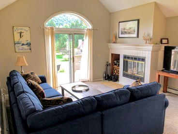 Cozy Mount Washington Cabin Ideal for Glamping in New Hampshire - Carroll, New Hampshire - glamping.directory