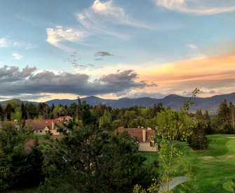 Cozy Mount Washington Cabin Ideal for Glamping in New Hampshire - Carroll, New Hampshire - glamping.directory