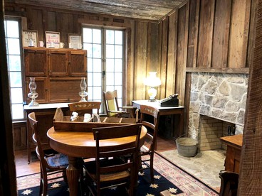 Historical Log Cabin for a Glamping Getaway in Washington, Arkansas - Washington, Arkansas - glamping.directory