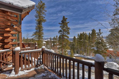Deluxe Colorado Cabin Rental in the Rockies for a Breckenridge Vacation - Breckenridge, Colorado - glamping.directory