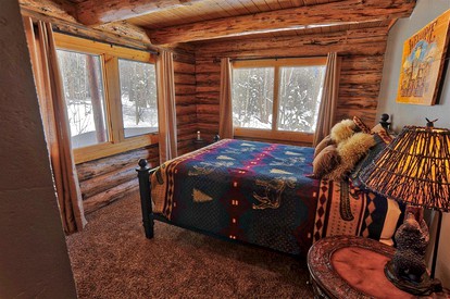 Deluxe Colorado Cabin Rental in the Rockies for a Breckenridge Vacation - Breckenridge, Colorado - glamping.directory