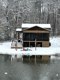 Wonderful Tiny Cabin Ideal for Small Groups in Tennessee - Tracy City, Tennessee - glamping.directory