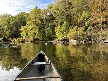 Incredible A-Frame Tree House Overlooking the Raystown Branch Juniata River and Surrounded by Trees for a Peaceful Getaway in Hopewell, Pennsylvania - Hopewell, Pennsylvania - glamping.directory