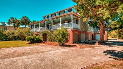 Gorgeous Beach Close Villa with Barbecue in Georgetown, South Carolina - glamping.directory