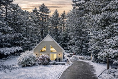 Cozy Cabin Retreat Near Saco River in Conway, New Hampshire - glamping.directory