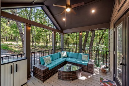 Amazing Secluded Cabin with Fire Pit and Fireplace in Mentore, Alabama - Mentone, Alabama - glamping.directory