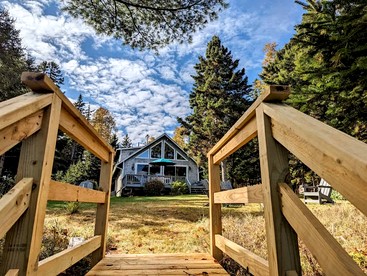 Oceanfront Cottage with Fire Pit & Direct Water Access Near Acadia National Park in Hancock, Maine - Hancock, Maine - glamping.directory
