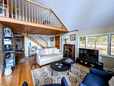 Oceanfront Cottage with Fire Pit & Direct Water Access Near Acadia National Park in Hancock, Maine - Hancock, Maine - glamping.directory